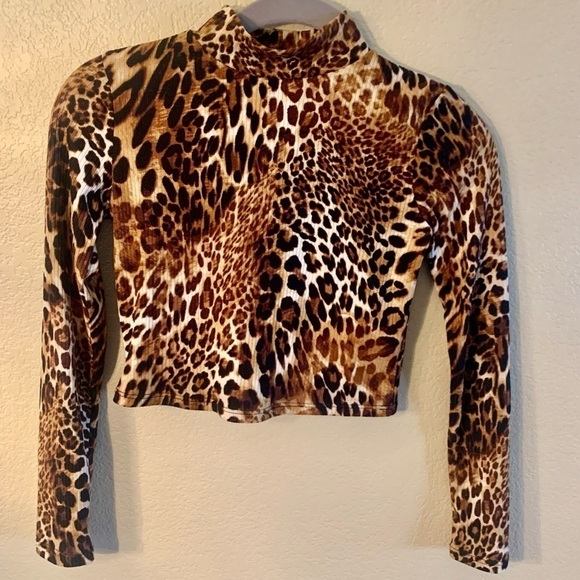 NWT FashionNova Crop Top Small Leopard Animal Print Stretchy Ribbed Long Sleeve - Picture 12 of 12